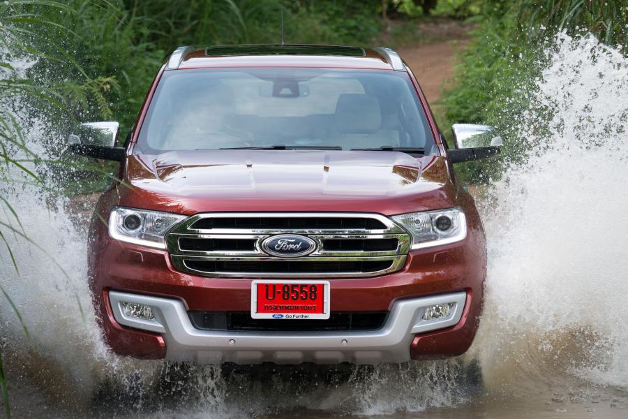  Ford Everest 2015 года  (TH) (фото 17 из 27)